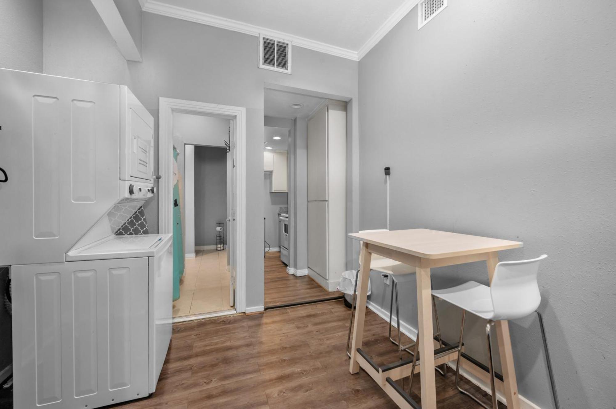 Trendy Montrose 1Br Apartment Houston Eksteriør bilde