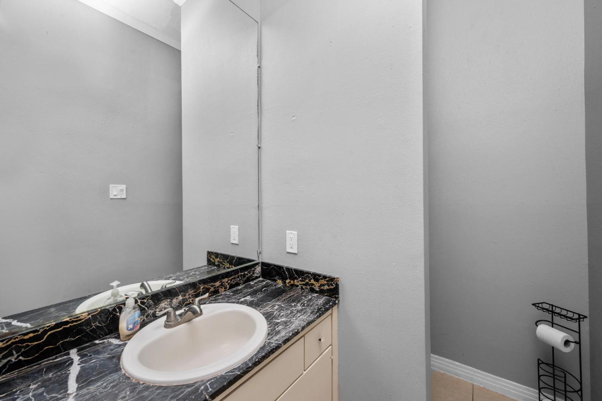 Trendy Montrose 1Br Apartment Houston Eksteriør bilde